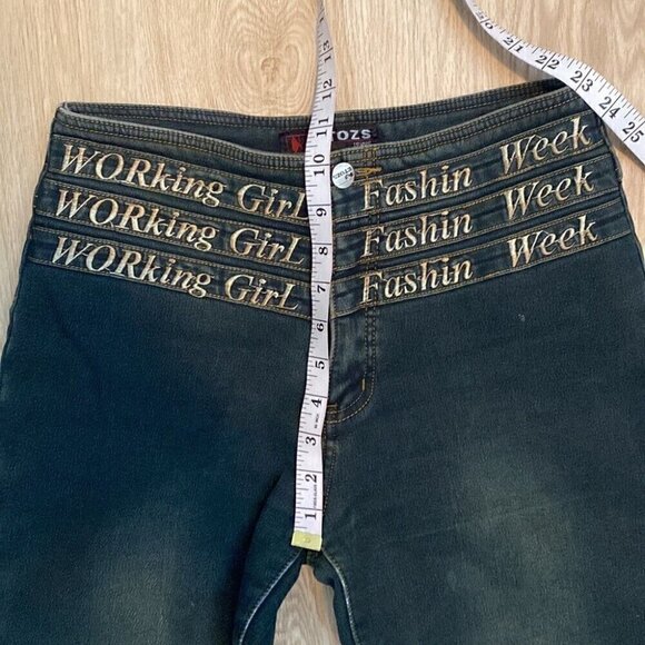 Rare Y2K Flare Jeans Sz 28 "WORKing Girl" Embroidered Statement Denim - Picture 11 of 14